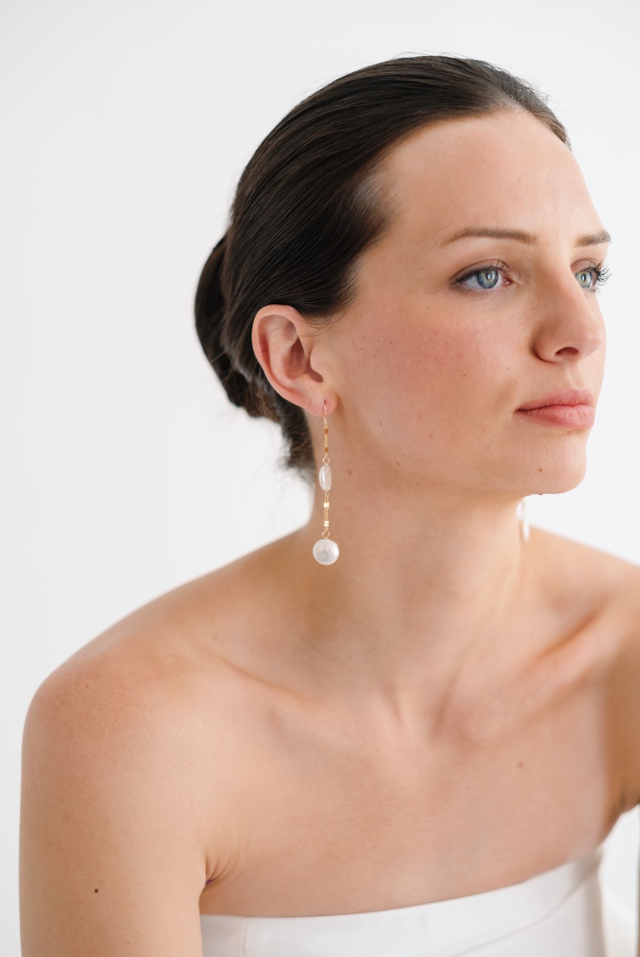 Coin pearl droplet earrings