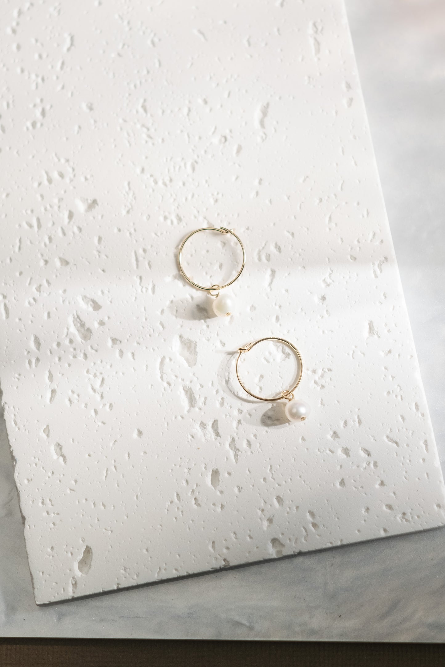 Betsy Pearl wire round hoop