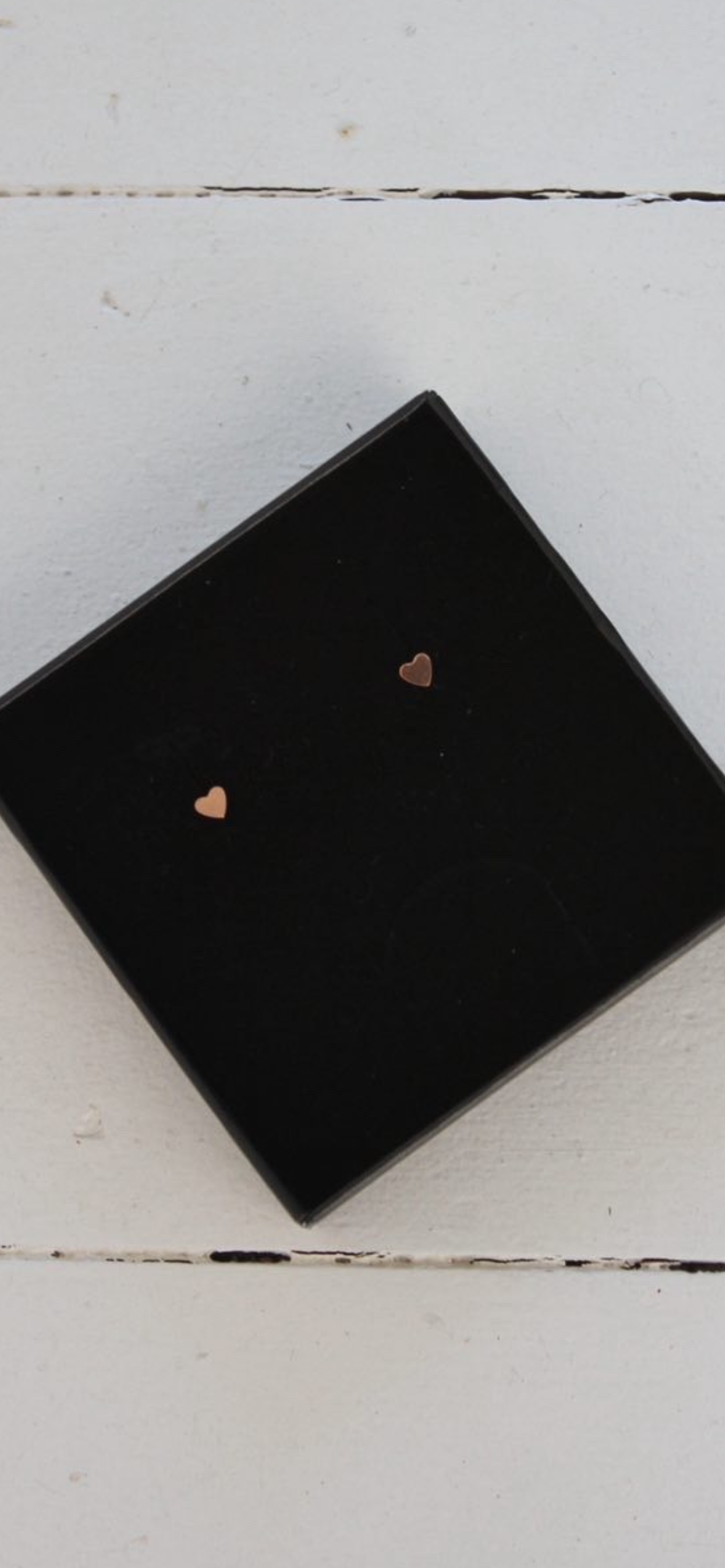 Dainty Heart earrings