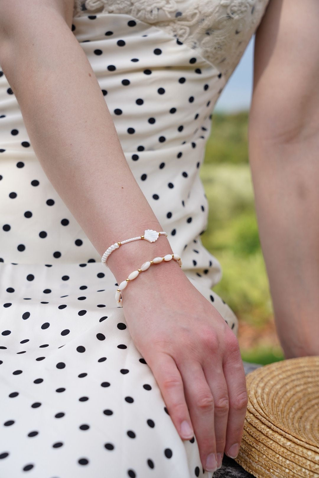 Pearl shell bracelet