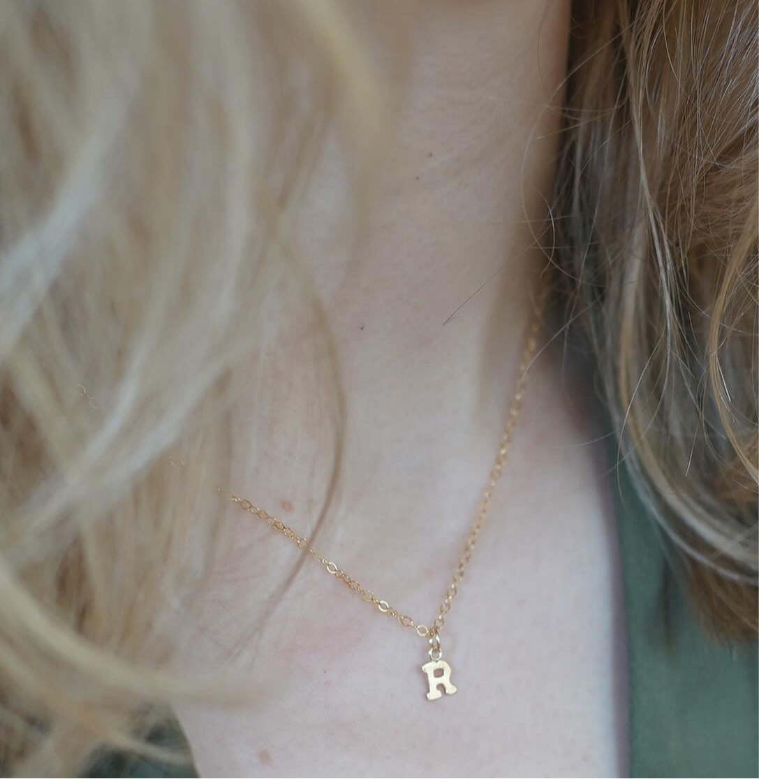Dainty Initial necklace