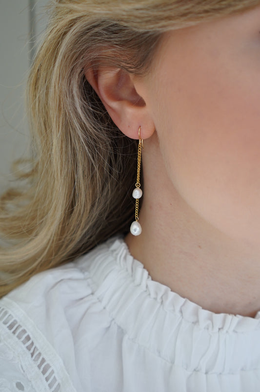Lily pearl droplet earrings