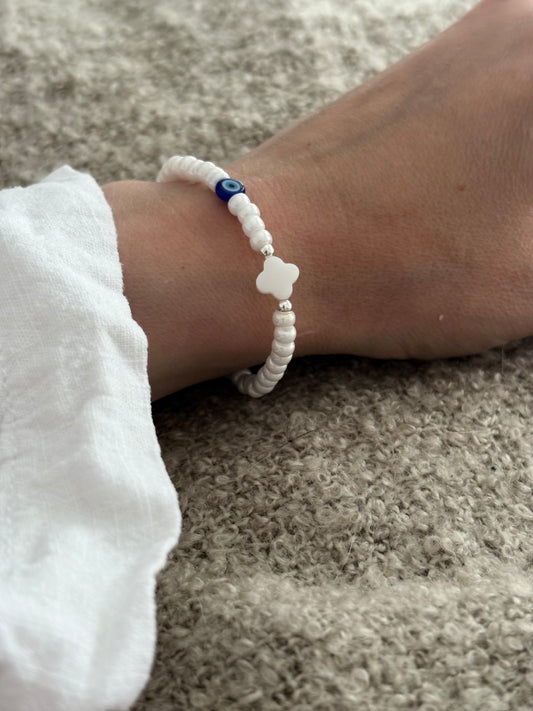 Pearl clover bracelet
