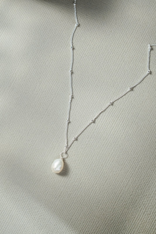 Emma Pearl necklace